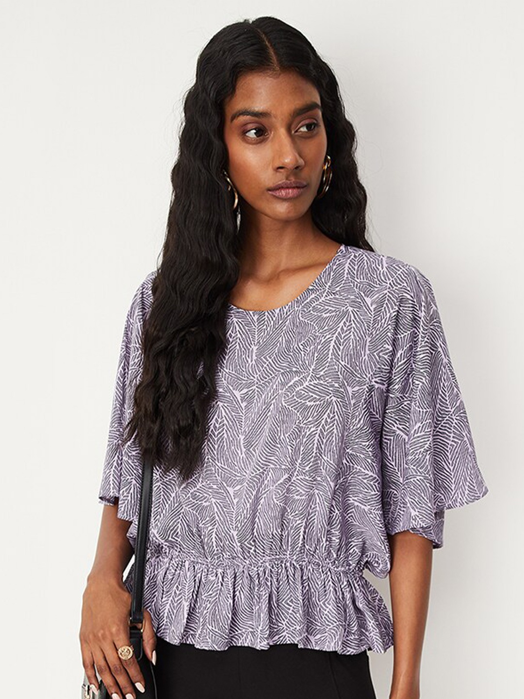 

max Abstract Printed Kimono Sleeves Cinched Waist Top, Lavender