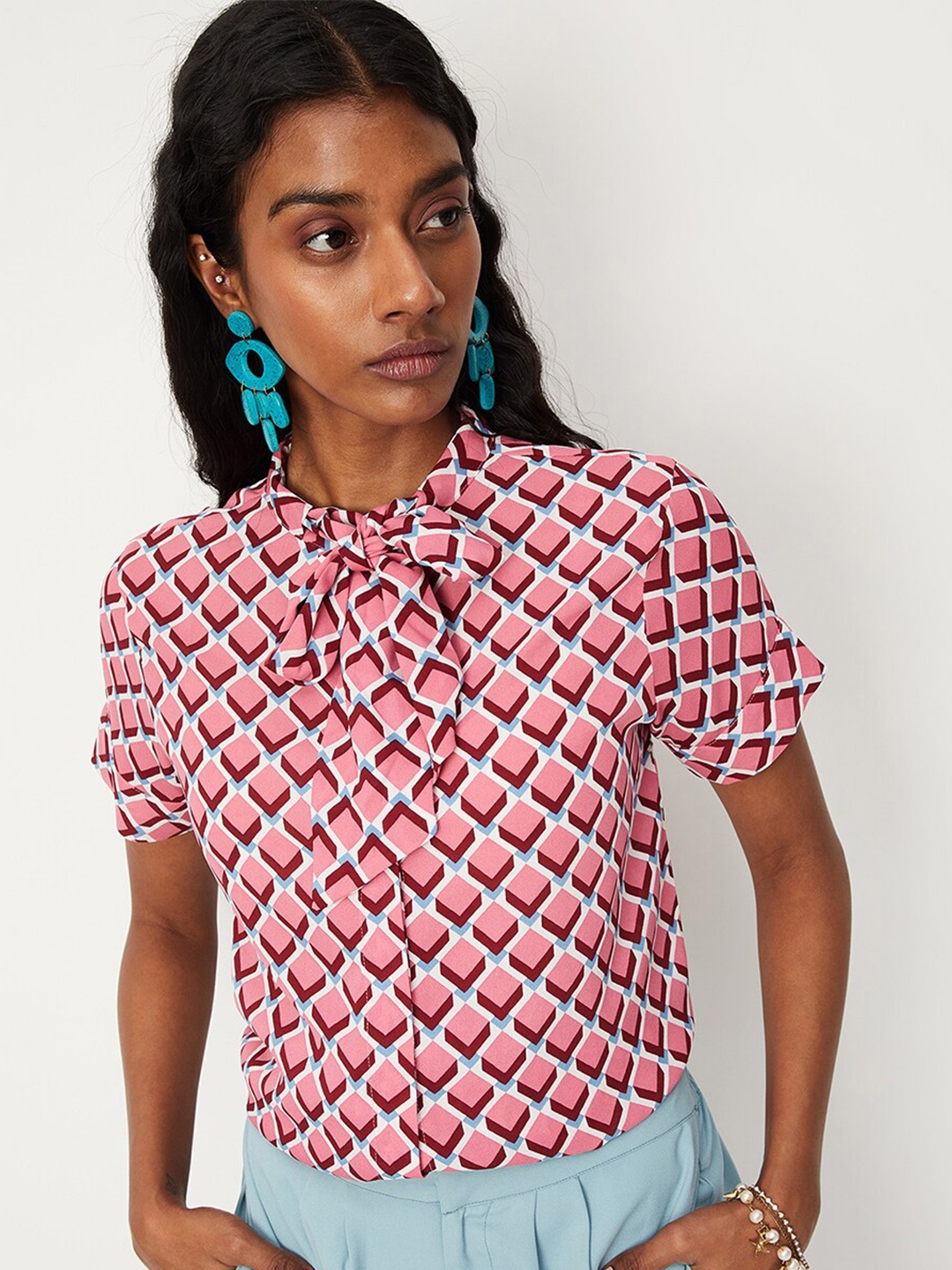 

max Geometric Print Tie-Up Neck Top, Pink