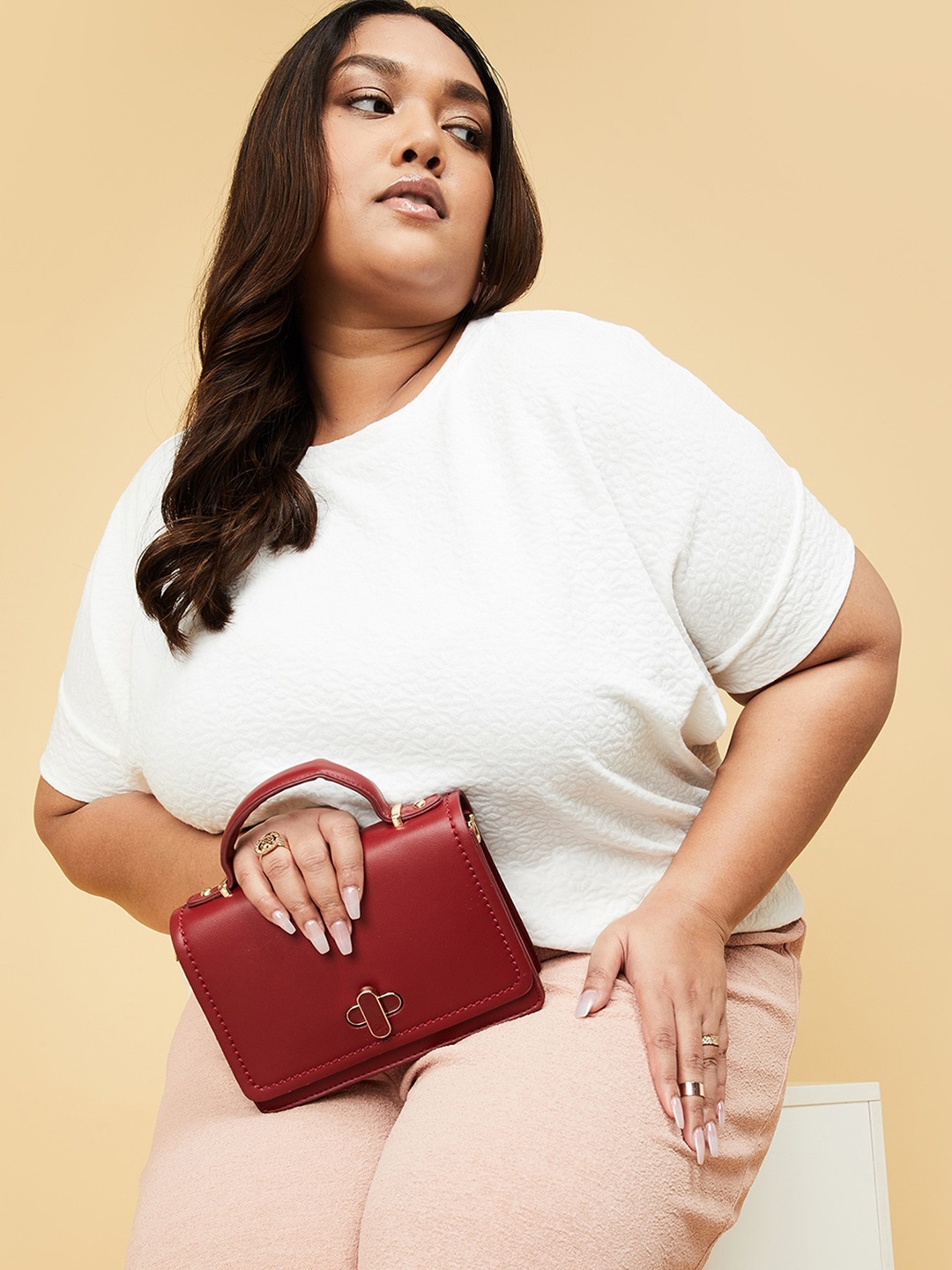 

max Plus Size Round Neck Extended Sleeves Cotton Regular Top, White