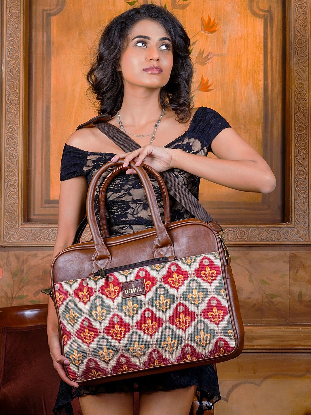 

THE CLOWNFISH Deborah Ethnic Motifs Printed Jute Laptop Bag, Pink