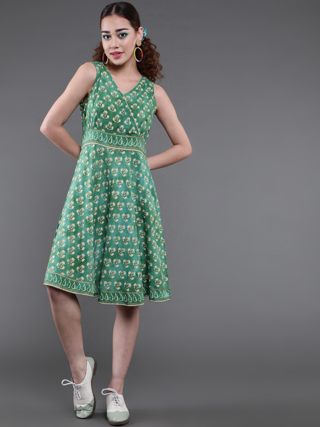 

saubhagya Floral Printed Fit And Flare Dress, Green