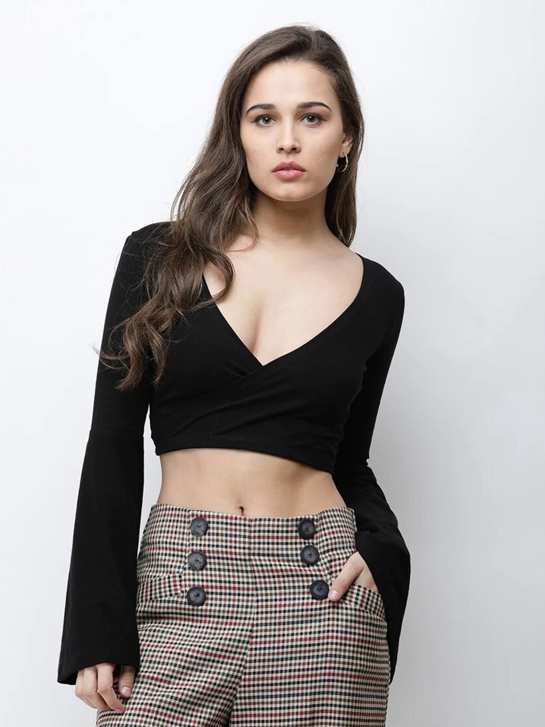 

COLOR CAPITAL V-Neck Long Sleeves Wrap Crop Top, Black