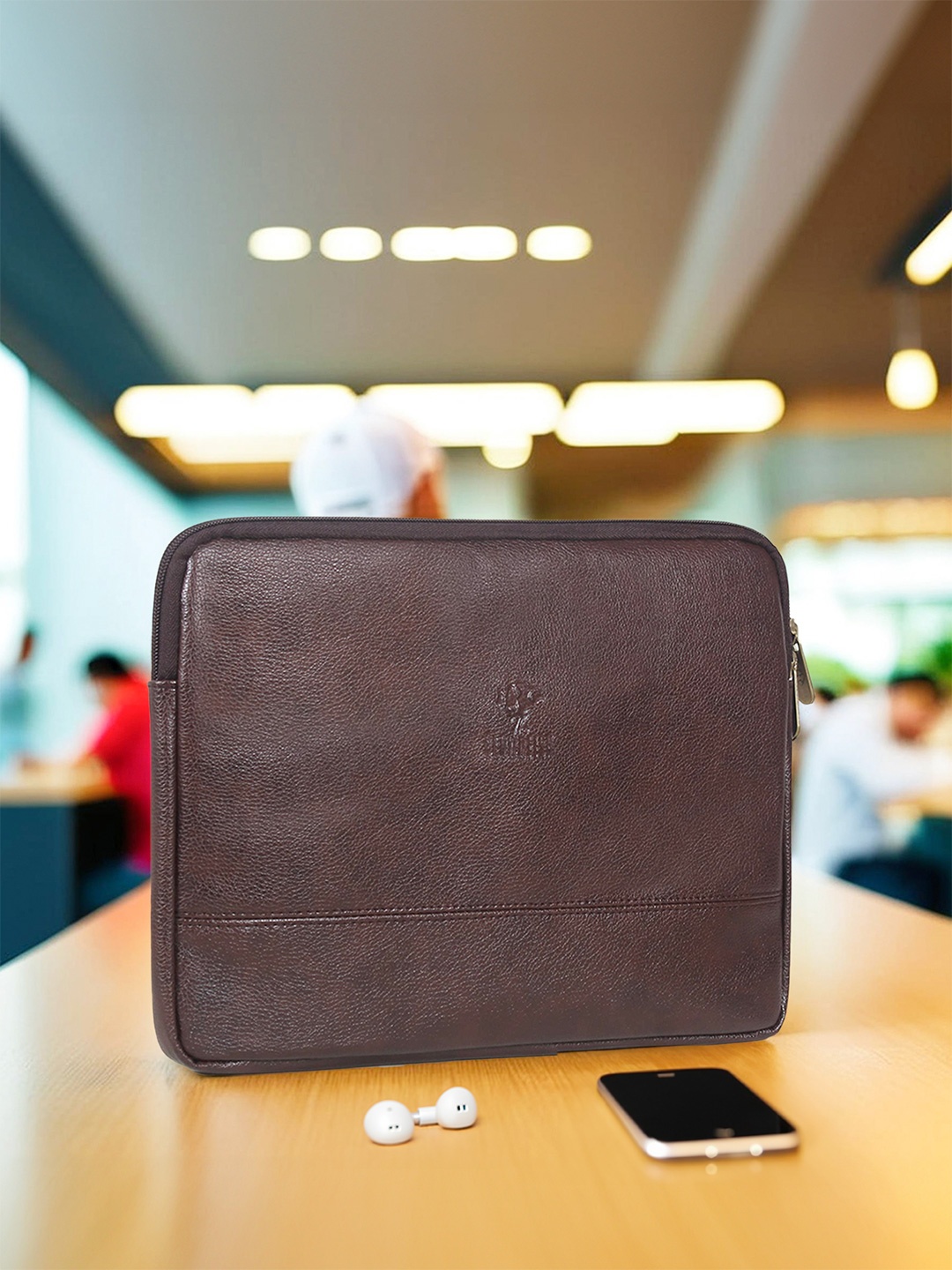 

THE CLOWNFISH Pascal Textured Laptop Sleeve, Coffee brown