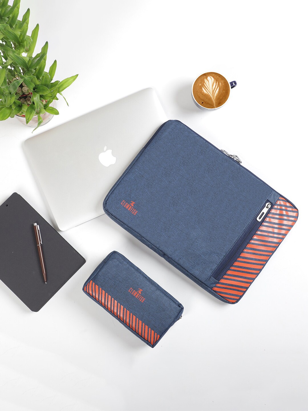 

THE CLOWNFISH Algo Solid Laptop Sleeve With Pouch, Navy blue