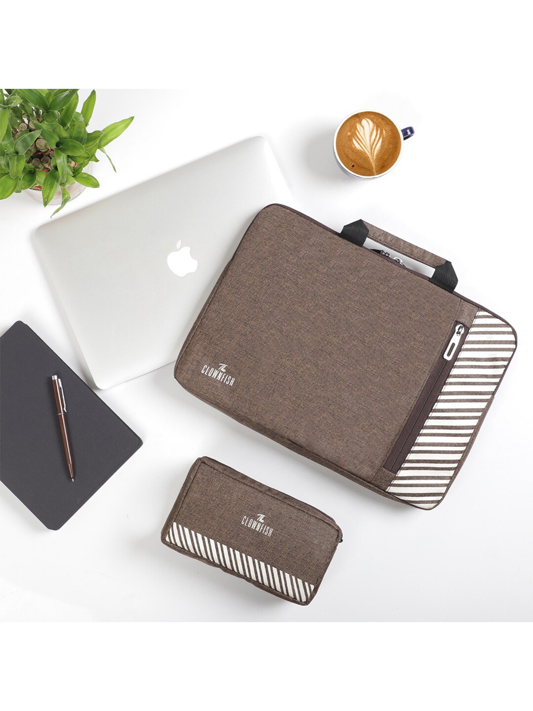 

THE CLOWNFISH Solid Laptop Sleeve With Pouch, Brown