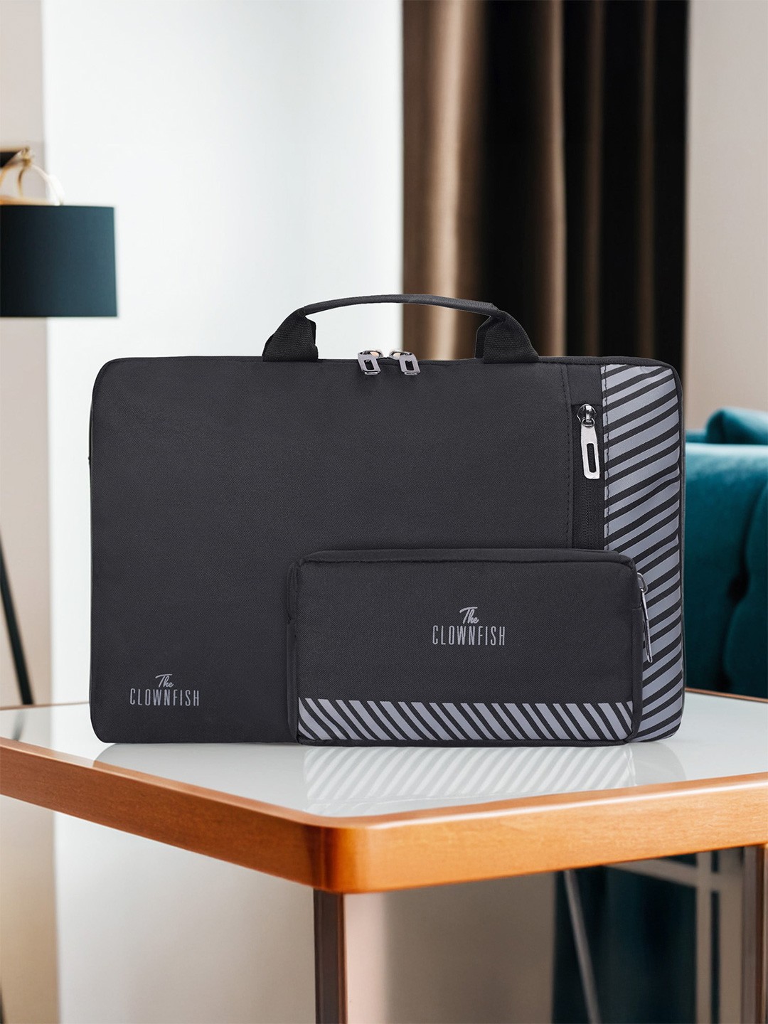 

THE CLOWNFISH Solid Comfort Padded Laptop Sleeve, Black