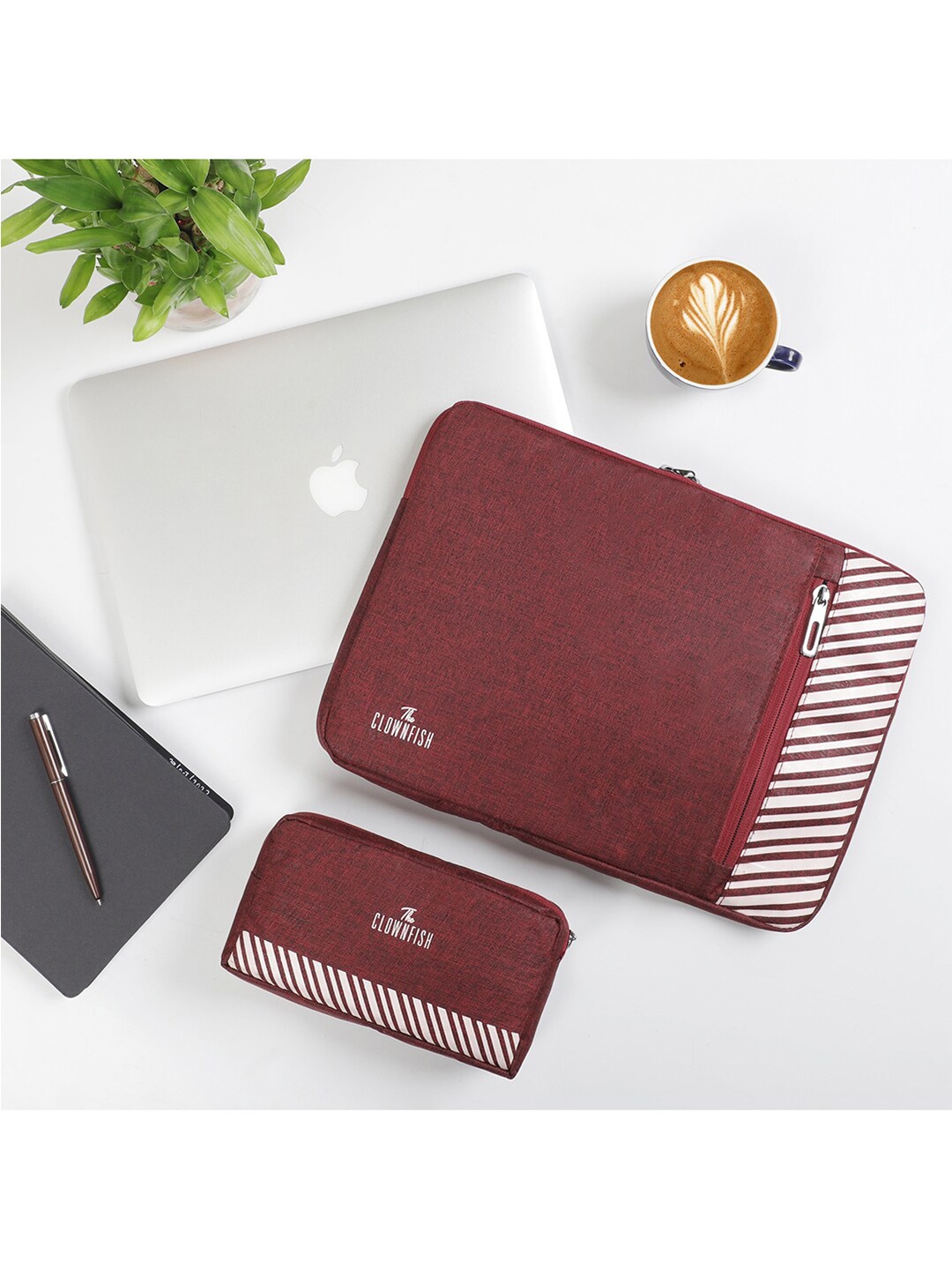 

THE CLOWNFISH Algo Solid Comfort Padded Laptop Sleeve With Pouch, Maroon