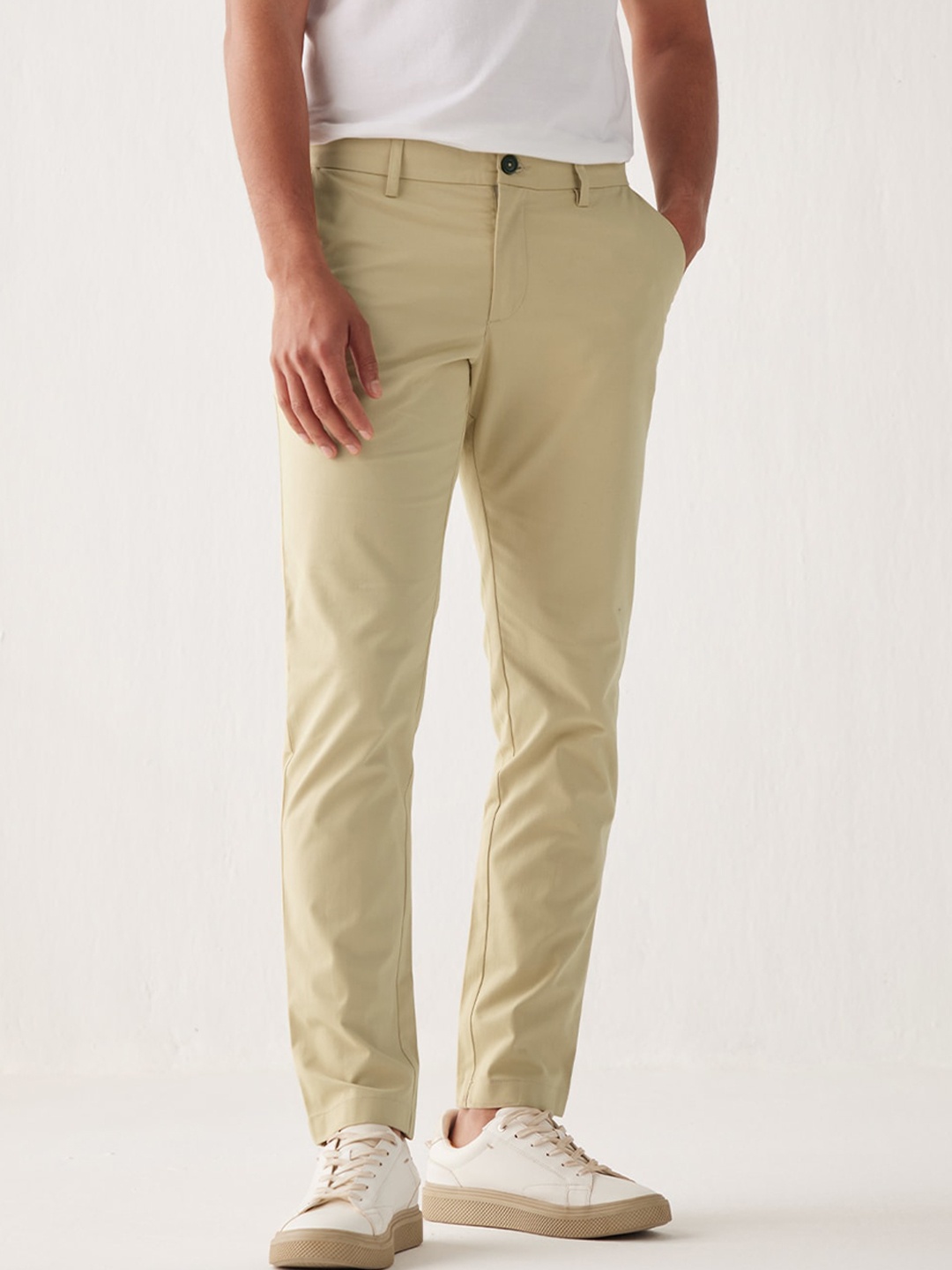 

Andamen Men Mid Rise Easy Wash Slant Pocket Cotton Chinos, Khaki