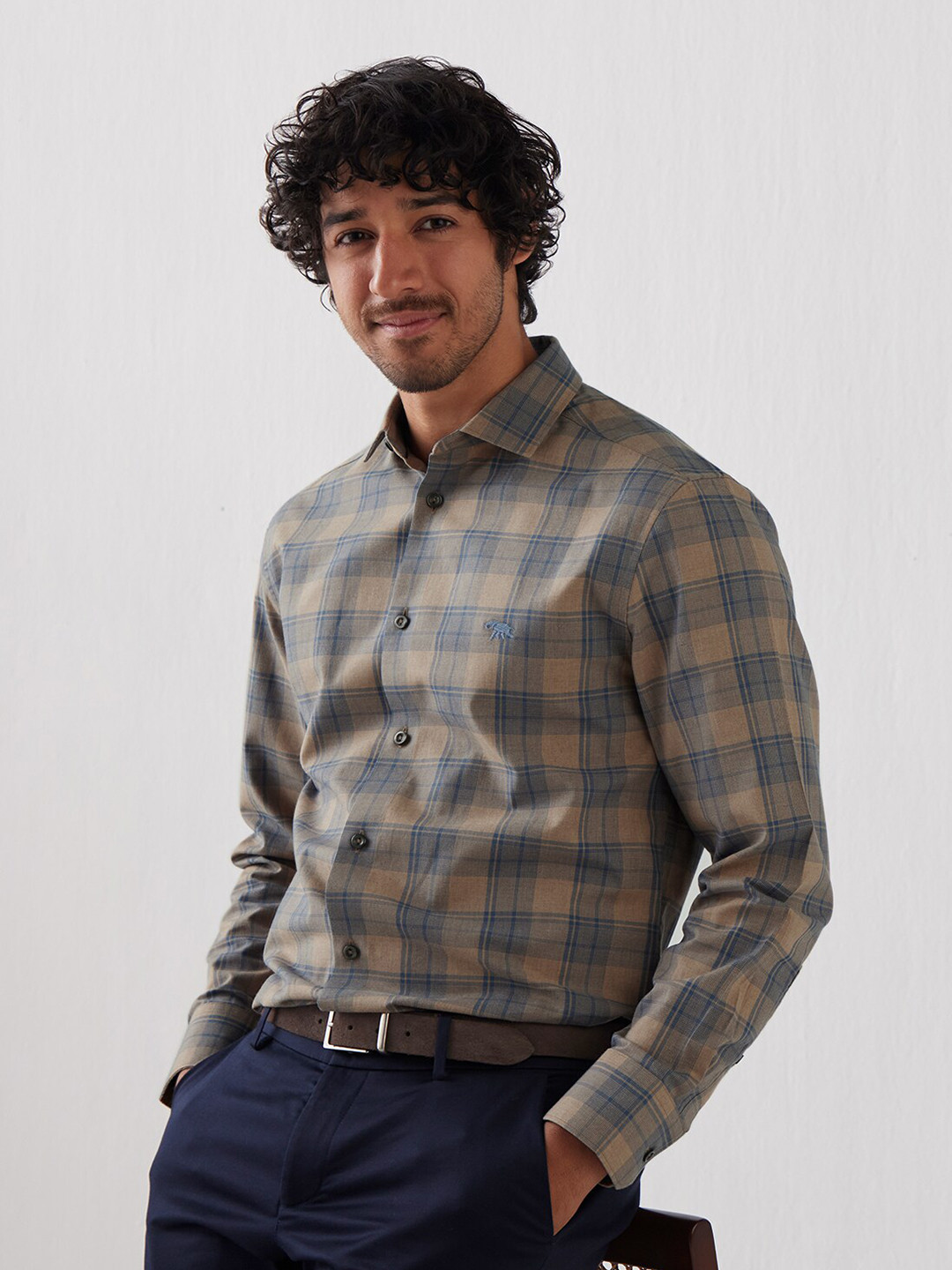 

Andamen Checked Spread Collar Slim Fit Cotton Shirt, Khaki