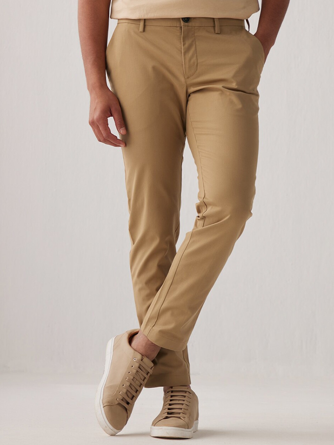 

Andamen Men Mid Rise Easy Wash Slim Fit Slant Pocket Cotton Chinos, Khaki