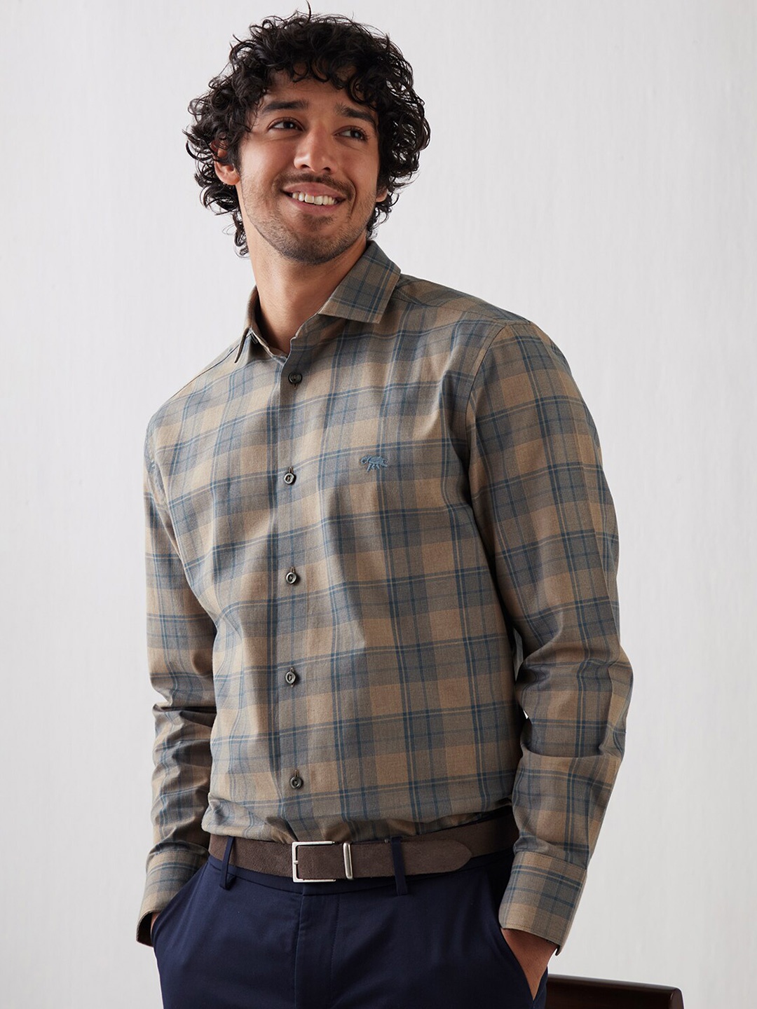 

Andamen Checked Spread Collar Cotton Casual Shirt, Khaki