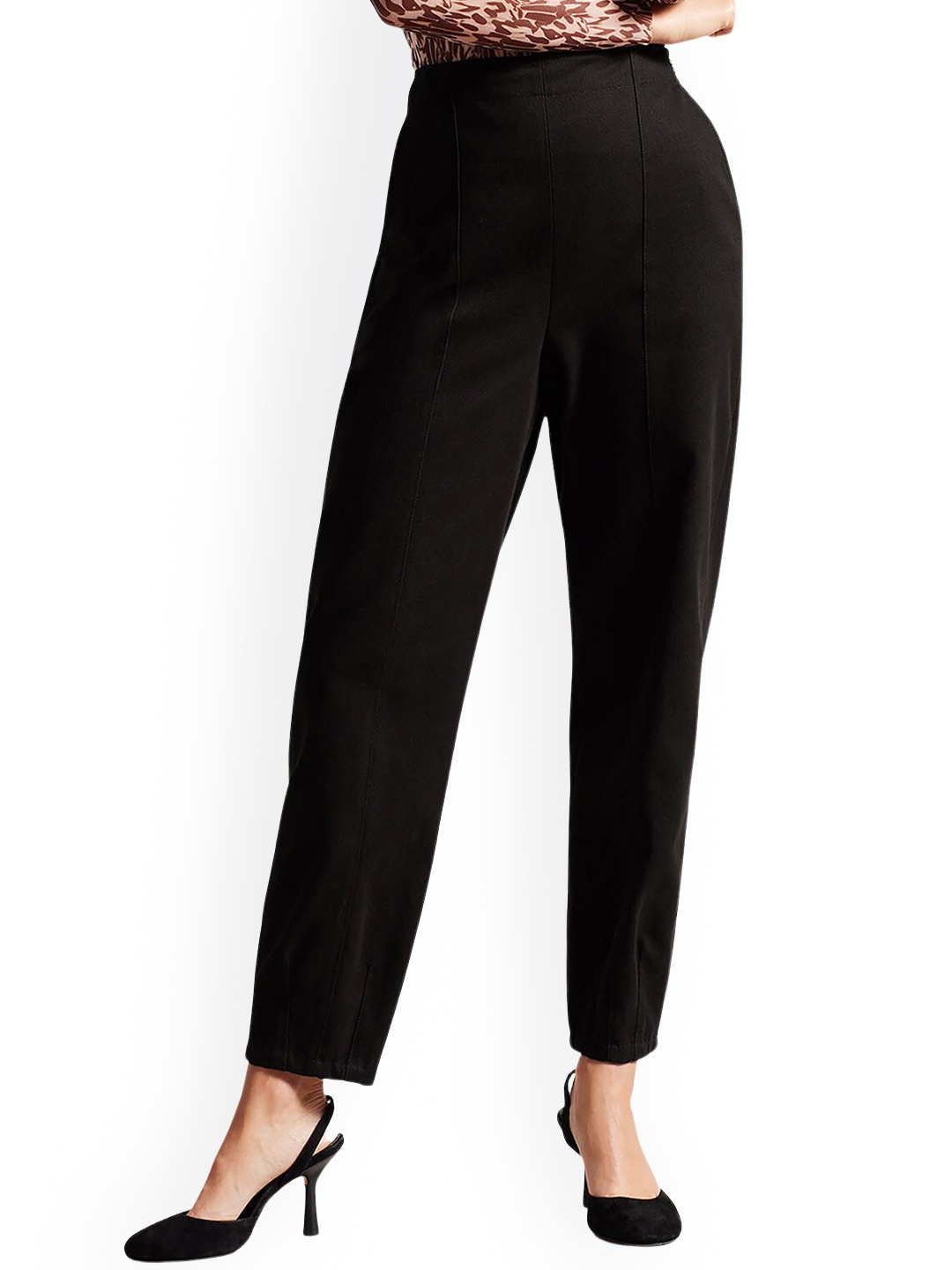 

Ted Baker Women Mid-Rise With Pin Tuck Detail Cotton Trousers, Black