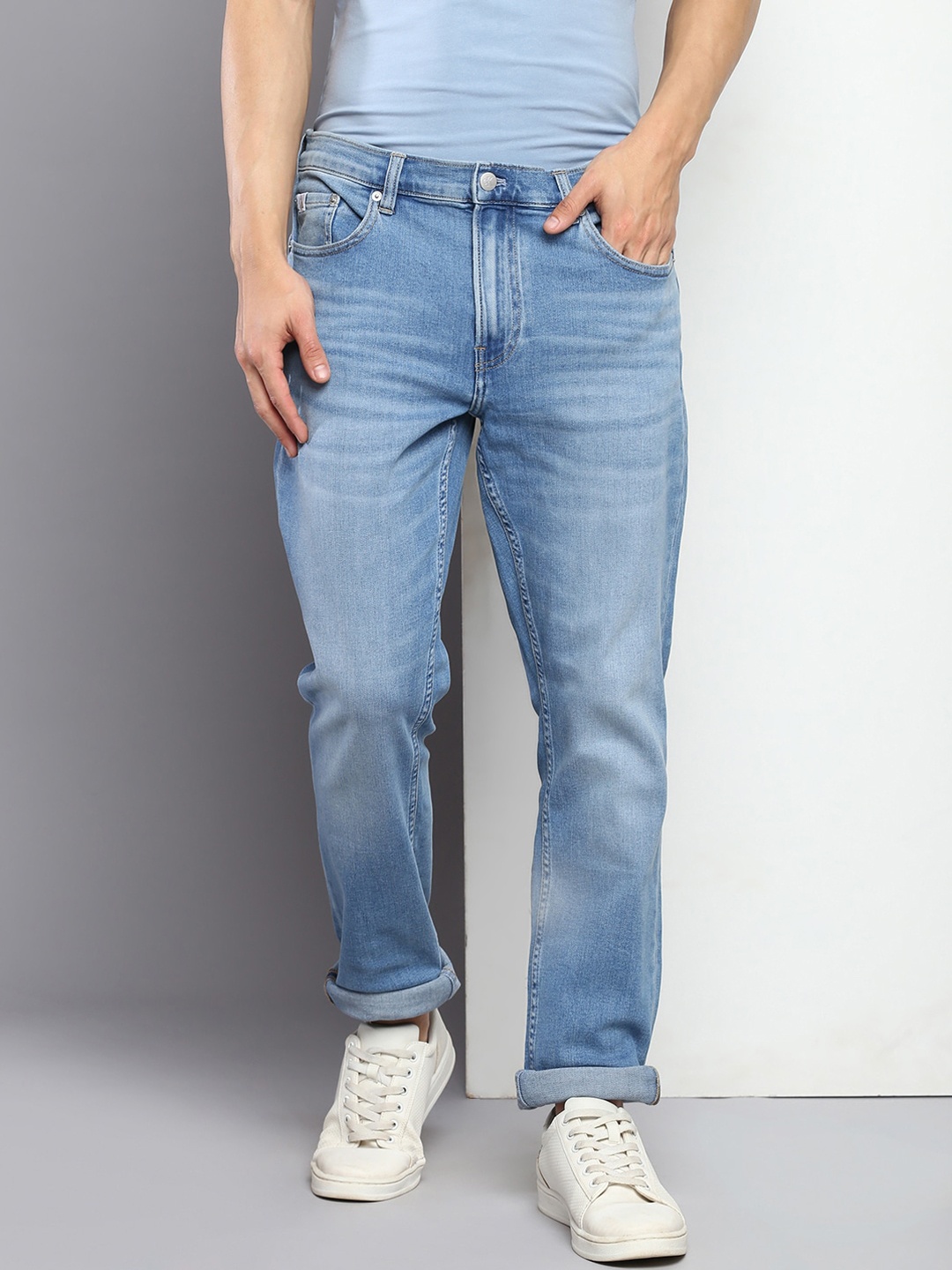 

Calvin Klein Jeans Men Mid-Rise Skinny Fit Light Fade Jeans, Blue