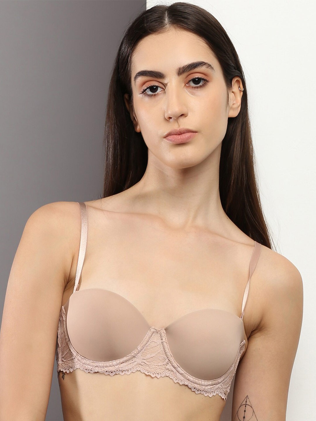 

Calvin Klein Underwear Lightly Padded Underwired Floral Lace Inserted Bra, Nude