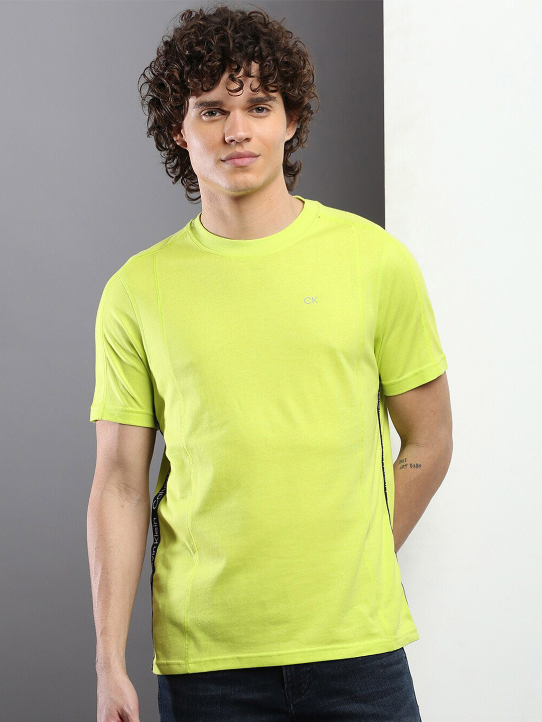 

Calvin Klein Jeans Regular Fit Round Neck T-shirt, Green