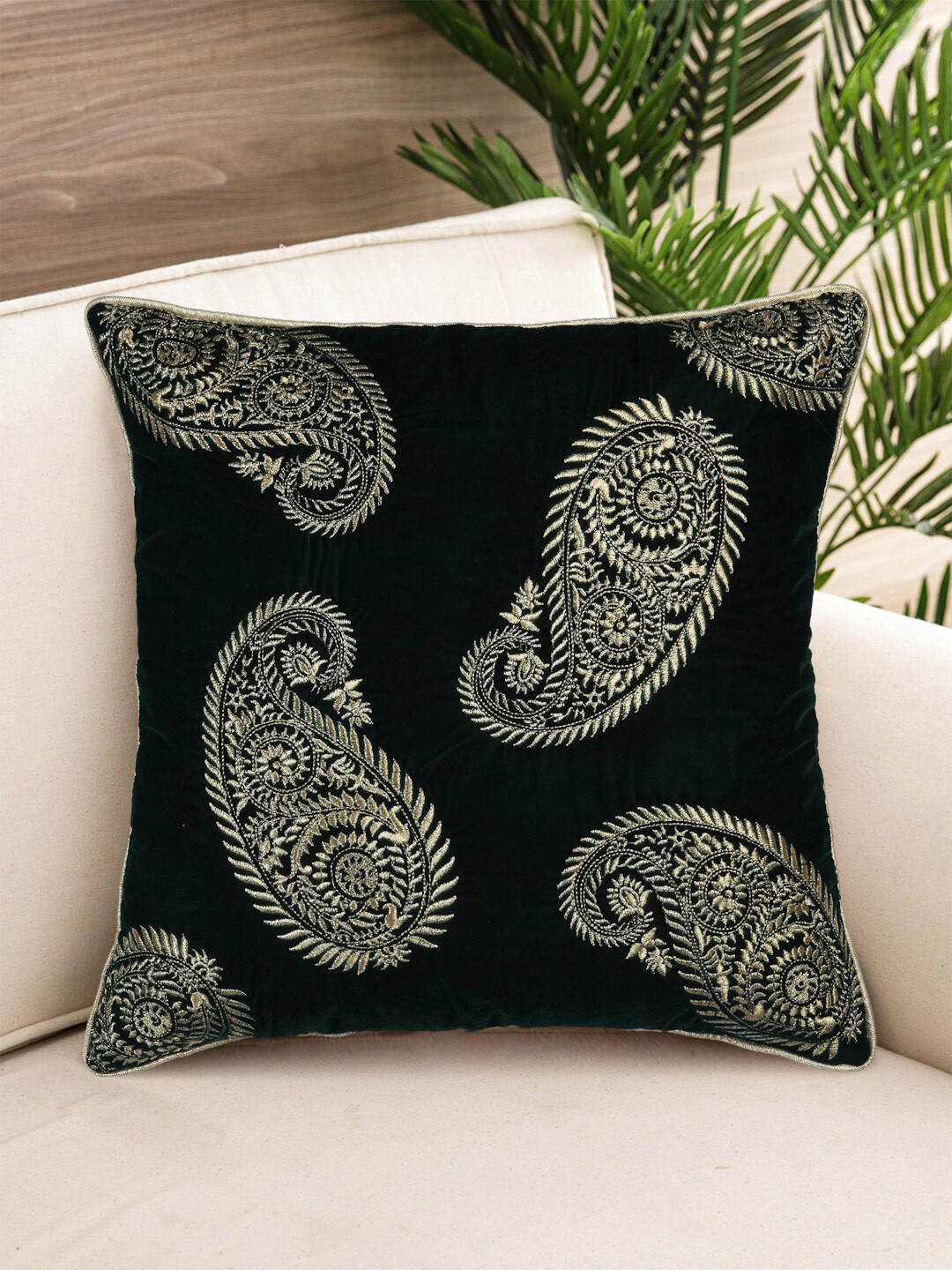 

NISRAG HOME Black & Beige Ethnic Motifs Embroidered Velvet Square Cushion Cover