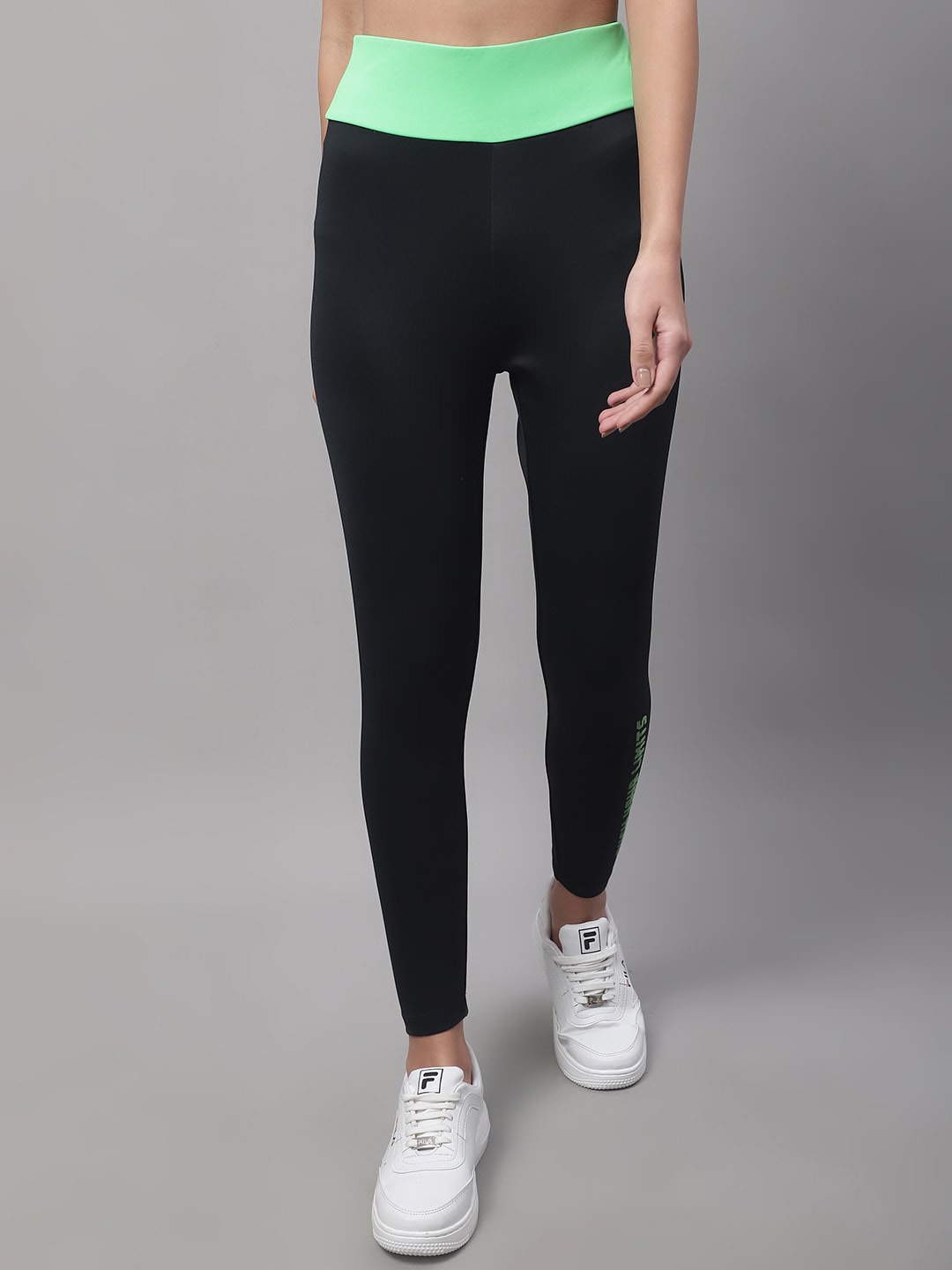 

PERFKT-U Women High-Rise Tights, Black