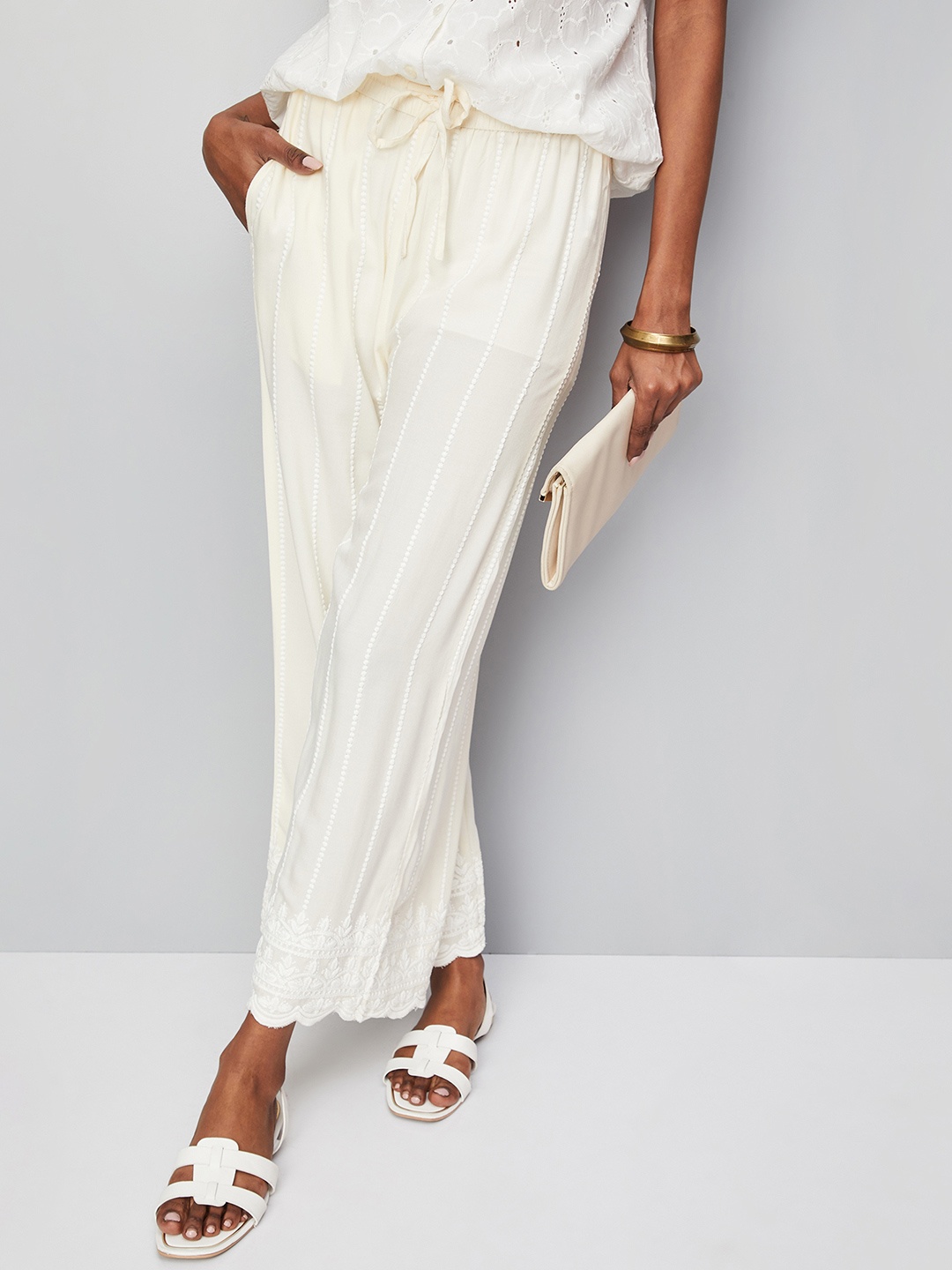 

max Women Beige Ethnic Motifs Embroidered Parallel Trousers