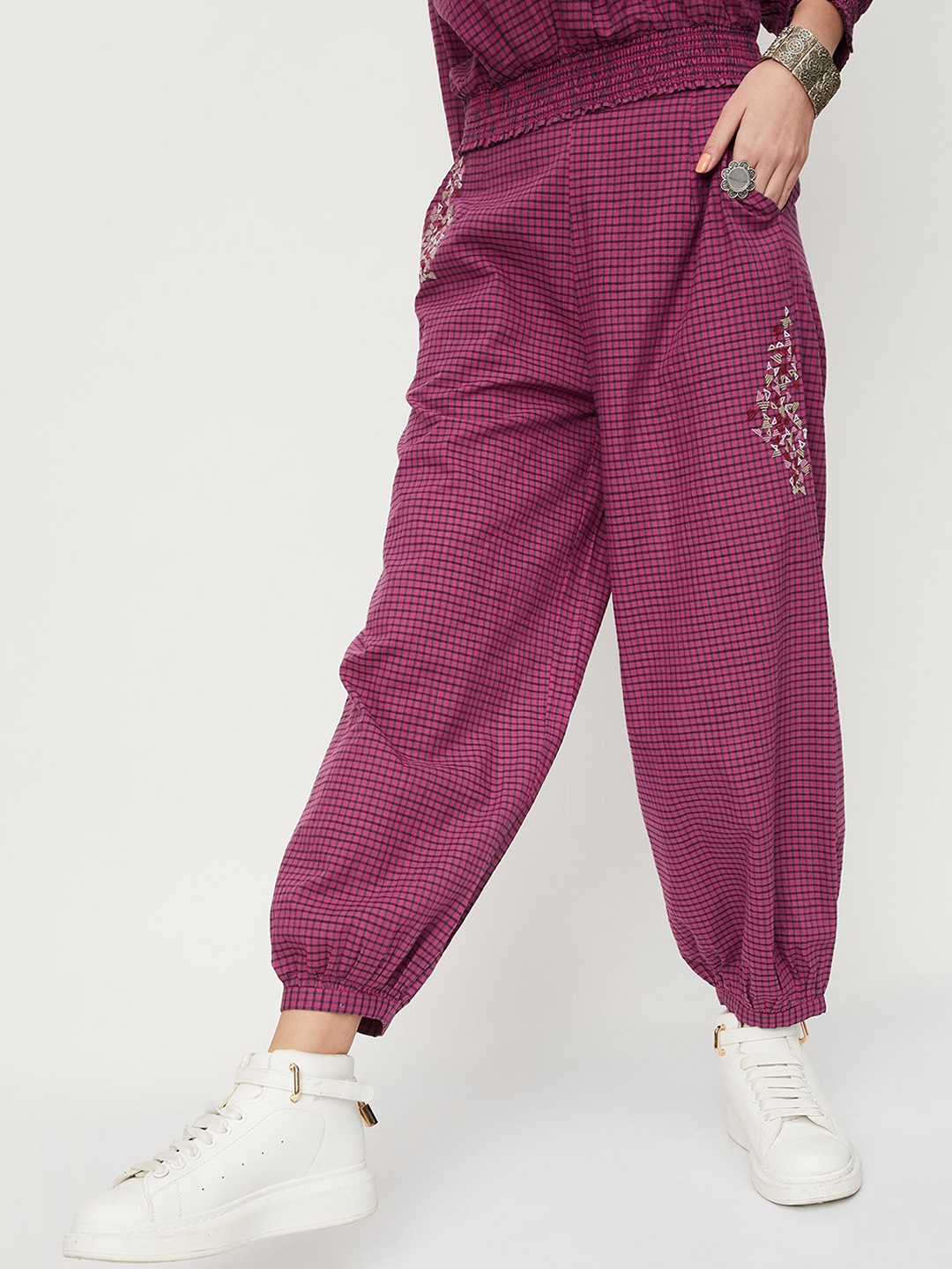 

max Women Mid-Rise Checked Pure Cotton Joggers, Magenta