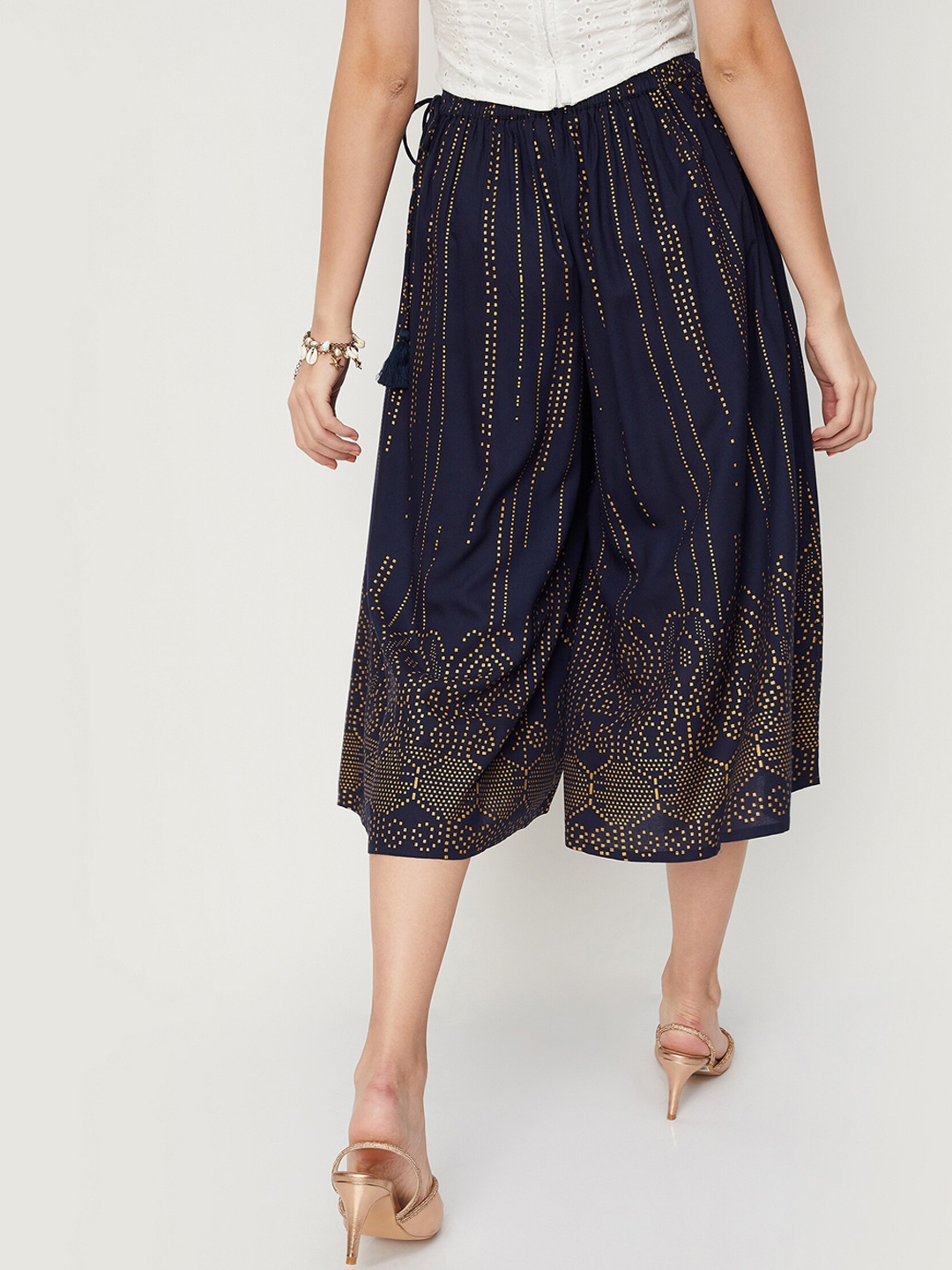 

max Women Ethnic Motifs Printed Mid Rise Three-Fourth Length Culottes Trousers, Navy blue