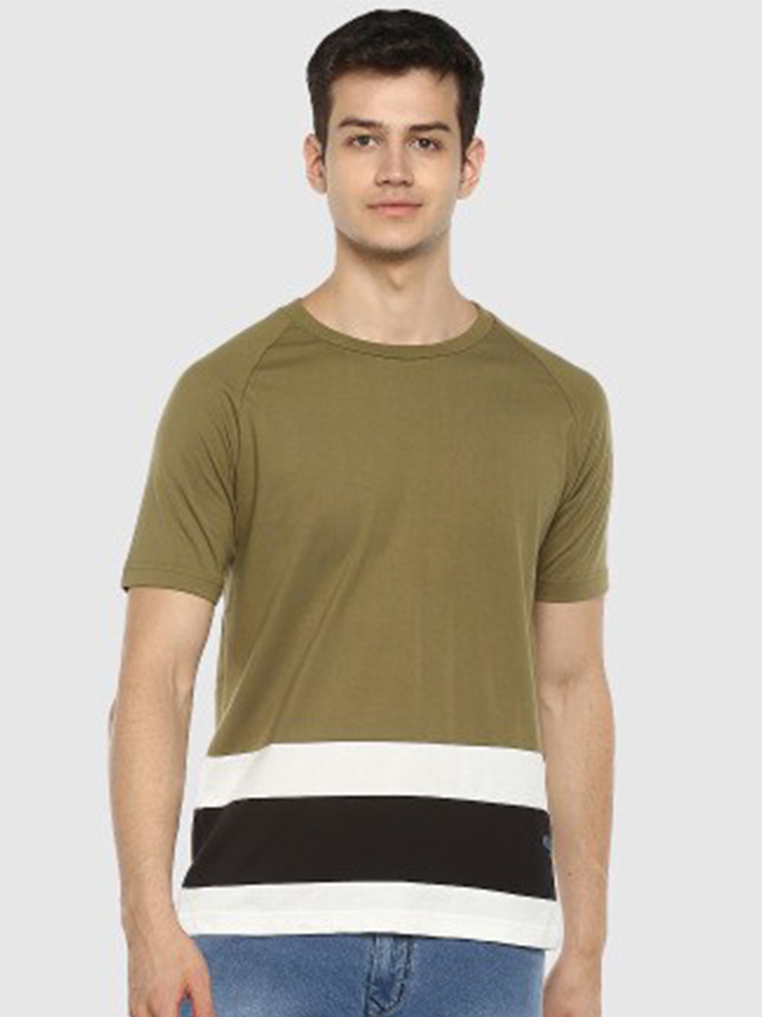 

Red Chief Colourblocked Cotton T-shirt, Olive
