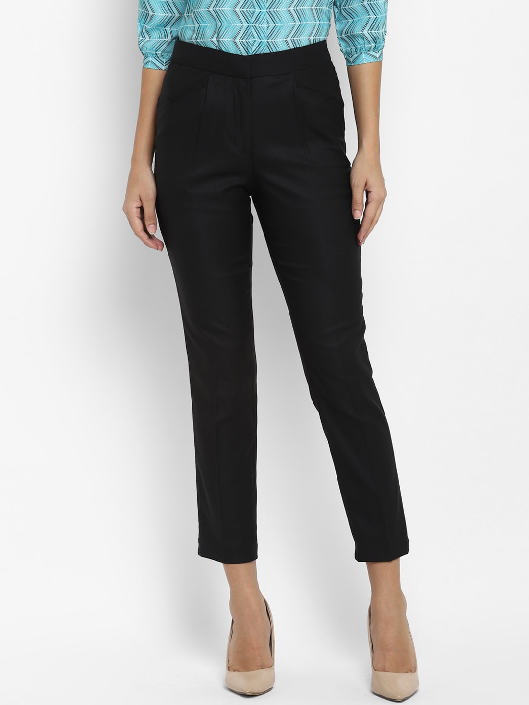 

LAMOURE BY RED CHIEF Women Mid Rise Slim Fit Cotton Cropped Pleated Trousers, Black