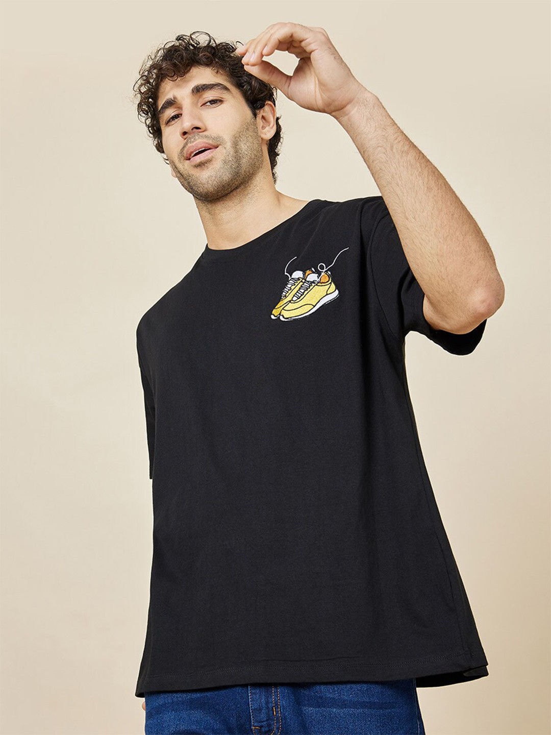 

Styli Men Chest Minimal Sneaker Embroidered Relaxed Fit Cotton T-Shirt, Black