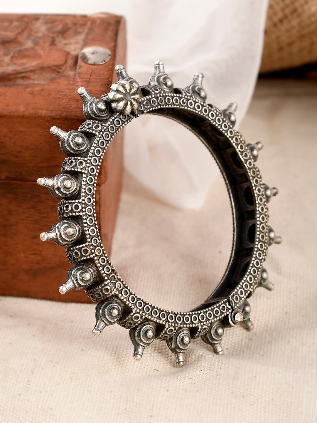 

AQUASTREET JEWELS Oxidised Silver-Plated Kada Bangle