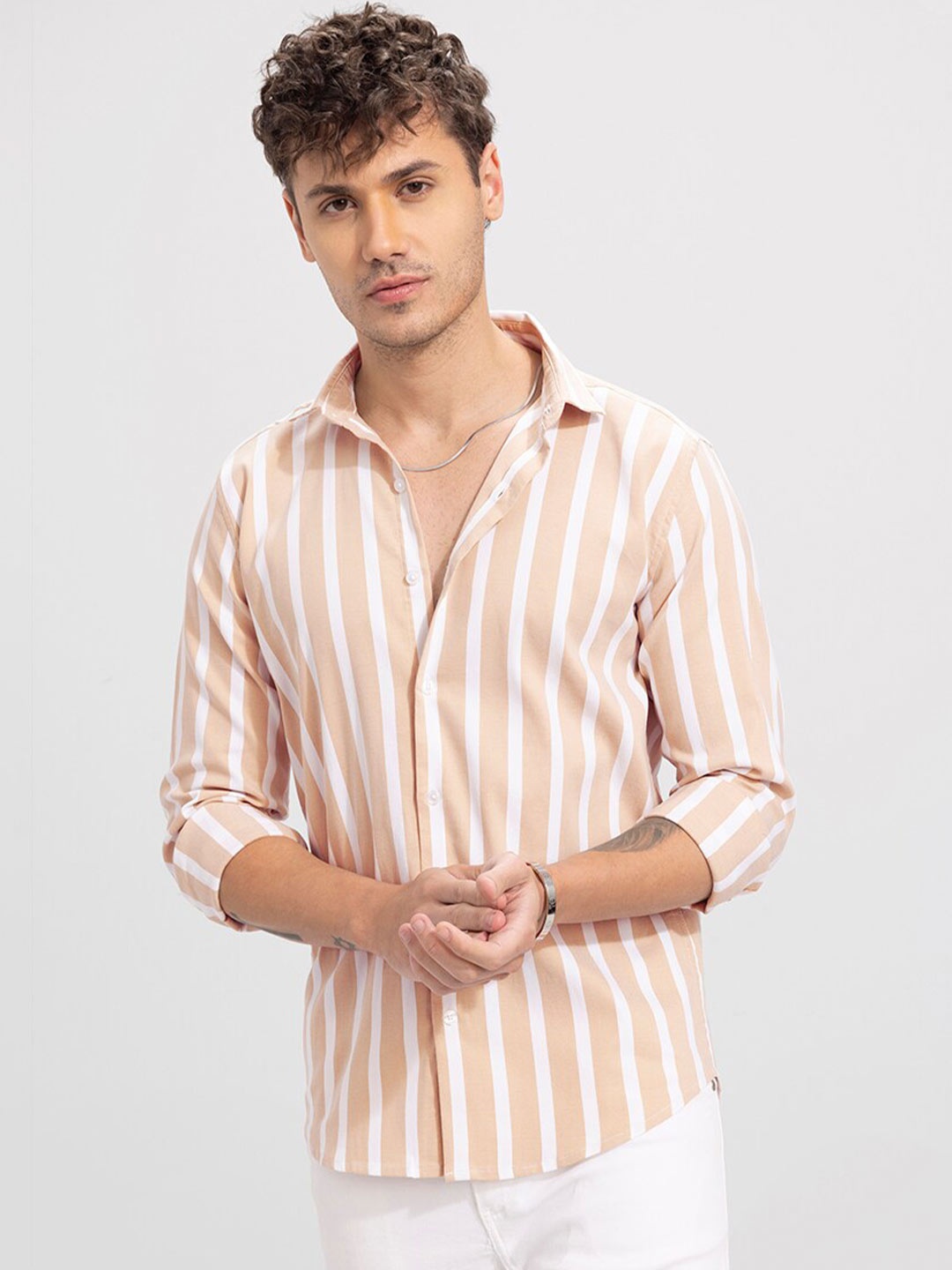 

Snitch Slim Fit Vertical Stripes Striped Cotton Casual Shirt, Beige