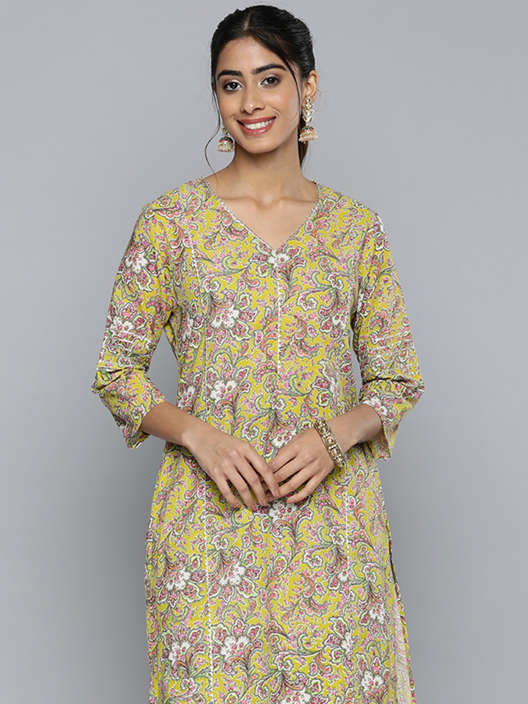 

HERE&NOW Printed Gotta Patti Pure Cotton Kurta with Trousers, Yellow