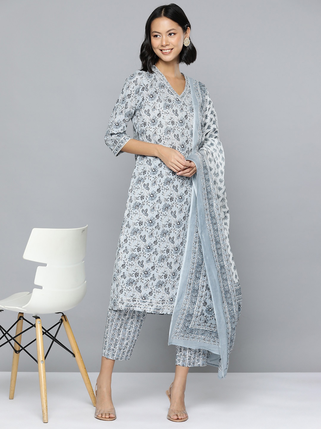 

HERE&NOW Floral Printed Pure Cotton Kurta with Trousers & Dupatta, Grey