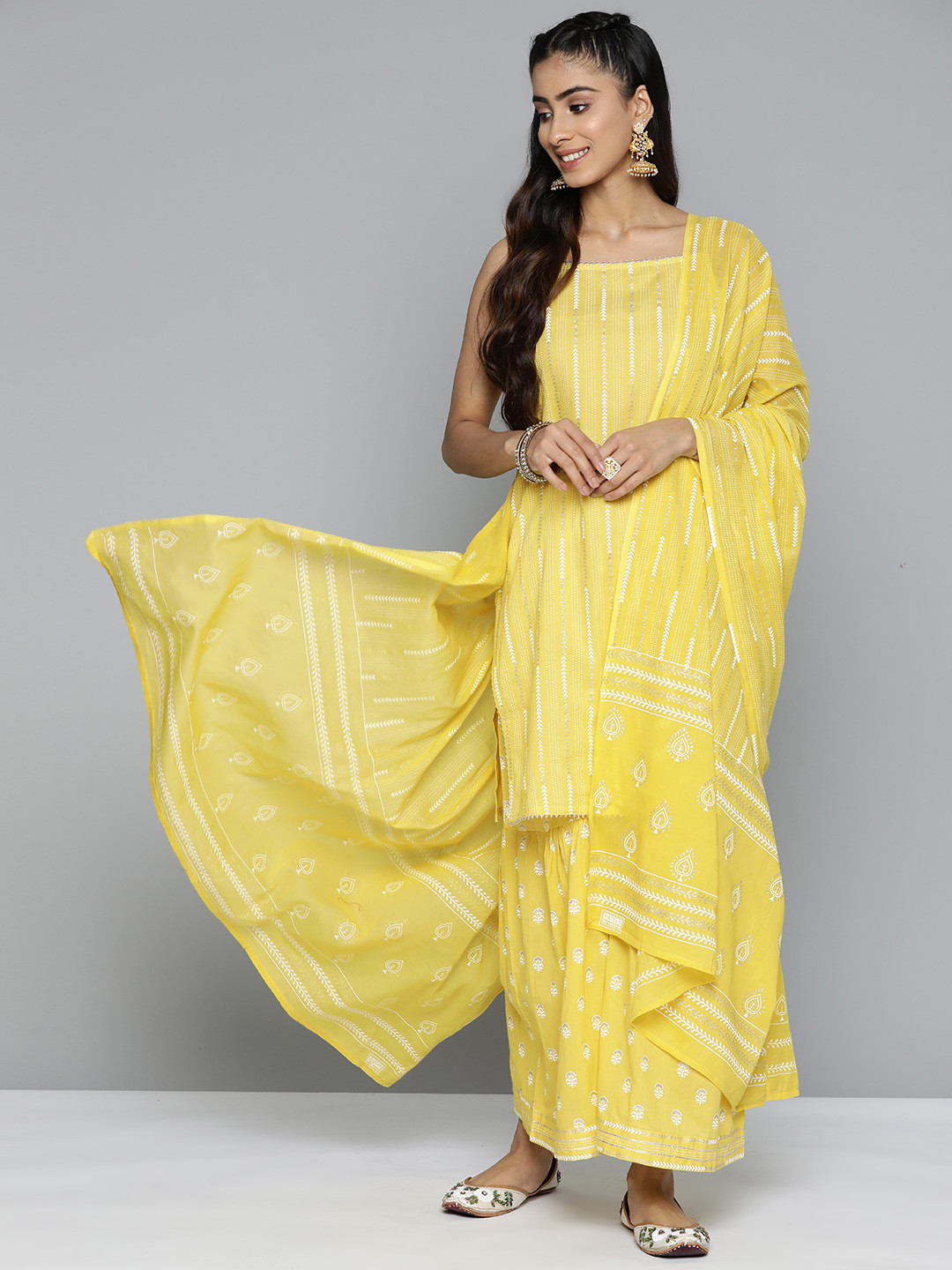 

HERE&NOW Ethnic Motifs Printed Gotta Patti Pure Cotton Kurta with Sharara & Dupatta, Yellow