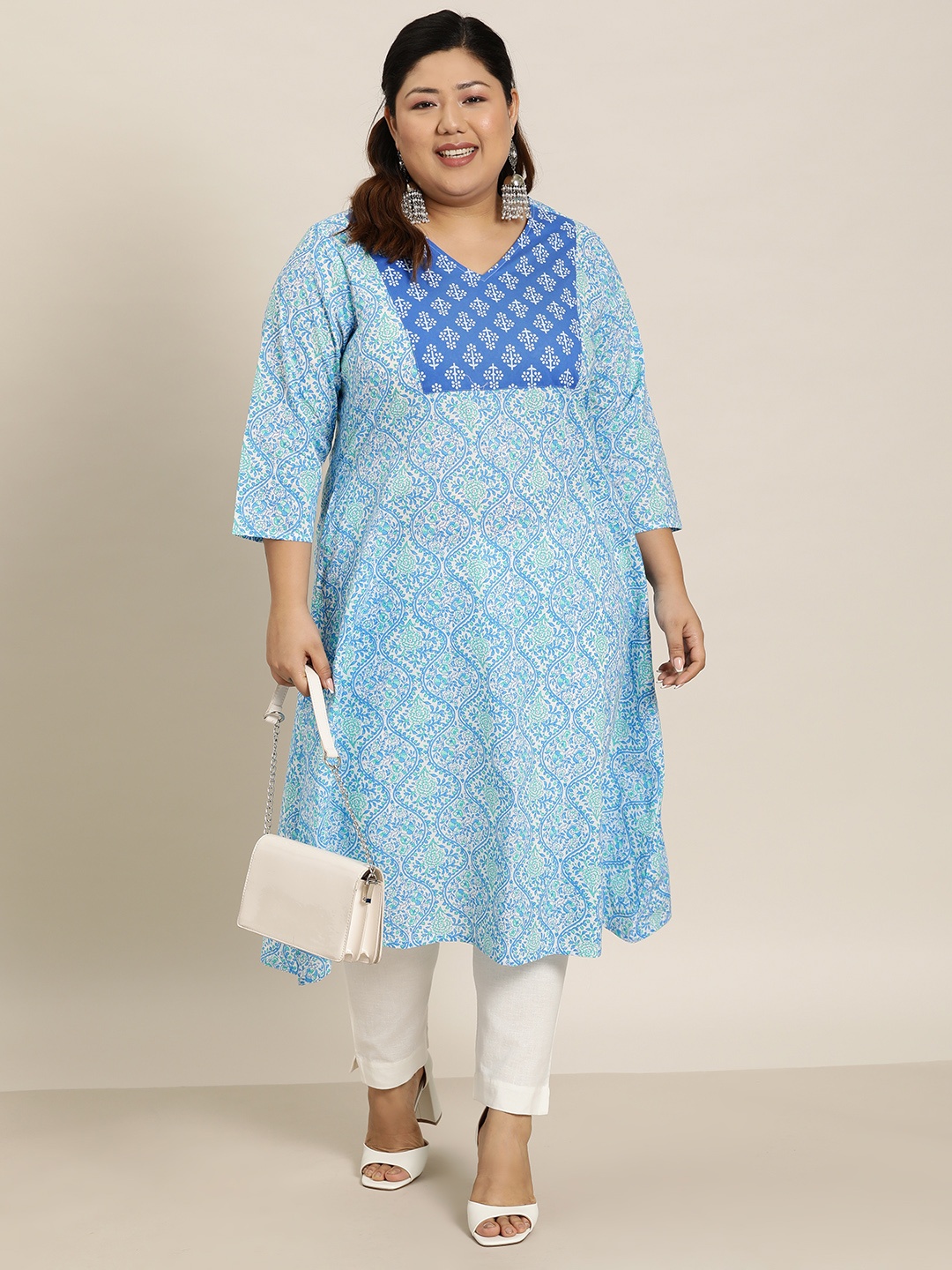 

Sztori Plus Size Floral Printed A-Line Pure Cotton Kurta, Blue