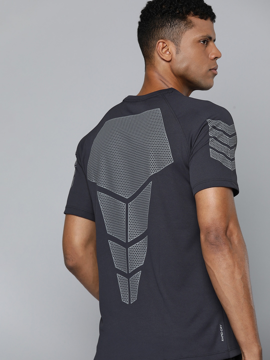 

HRX by Hrithik Roshan Men Geometric Print Rapid-Dry Training T-shirt, Navy blue