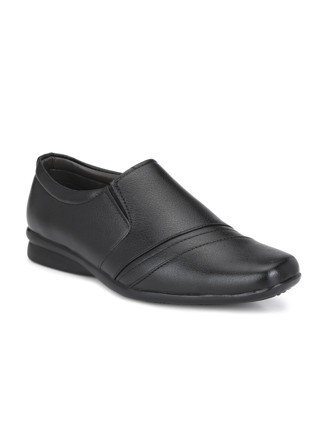 

BUCIK Men Textured Formal Slip-On Shoes, Black