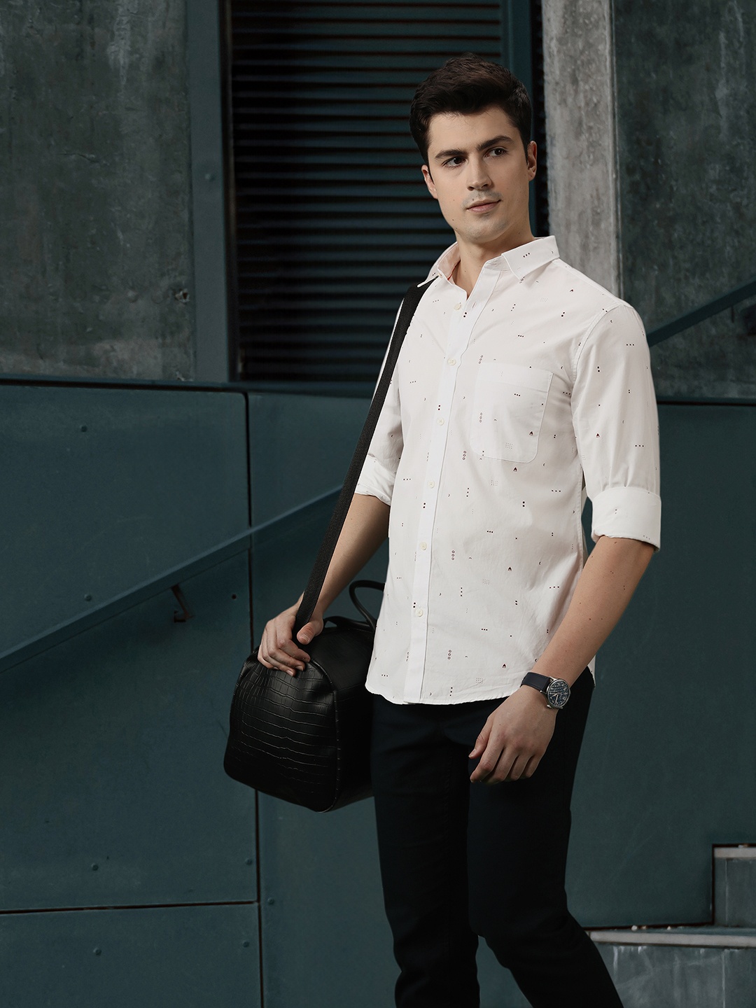 

INVICTUS Pure Cotton Slim Fit Printed Casual Shirt, White