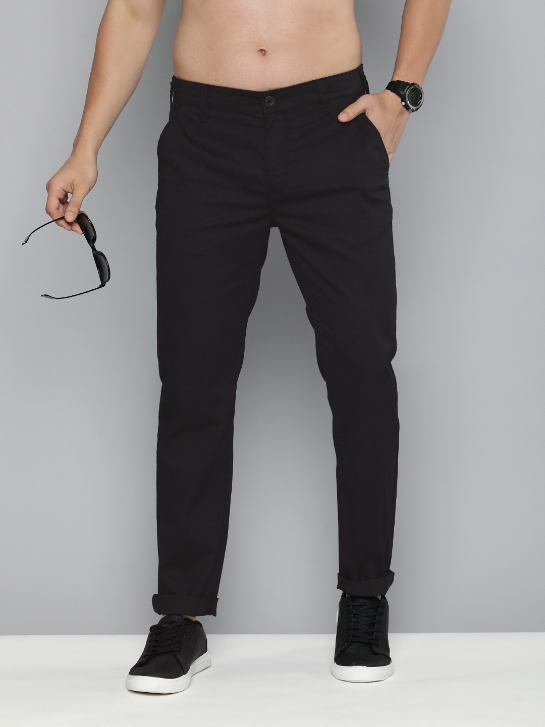 

HERE&NOW Men Mid-Rise Slim Fit Chinos, Black