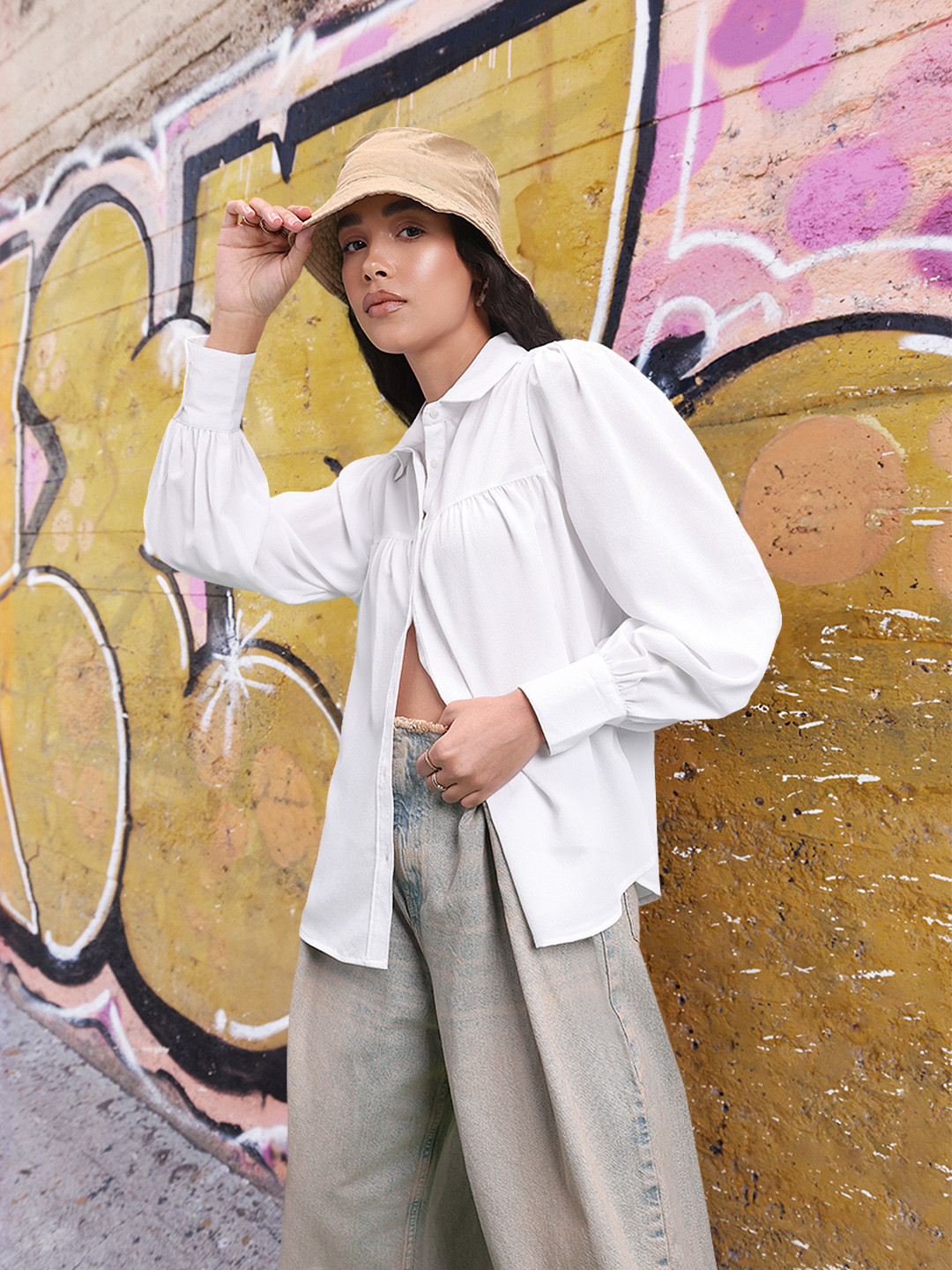 

The Roadster Lifestyle Co. Solid Pleated Casual Shirt, Cream