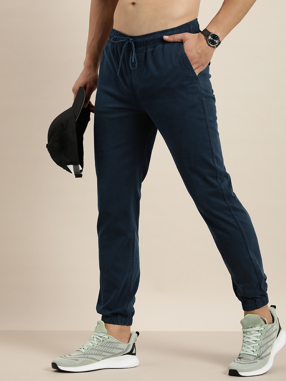 

Moda Rapido Men Solid Mid Rise Joggers, Navy blue