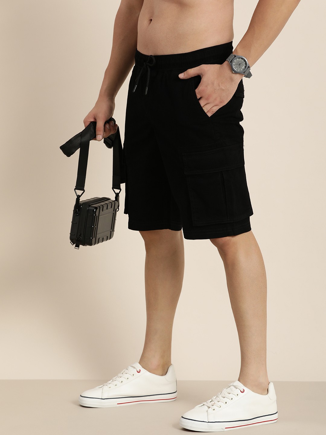 

Moda Rapido Men Mid-Rise Cargo Shorts, Black