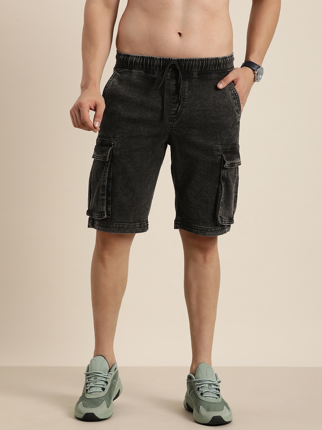 

Moda Rapido Men Denim Solid Mid-Rise Cargo Shorts, Black