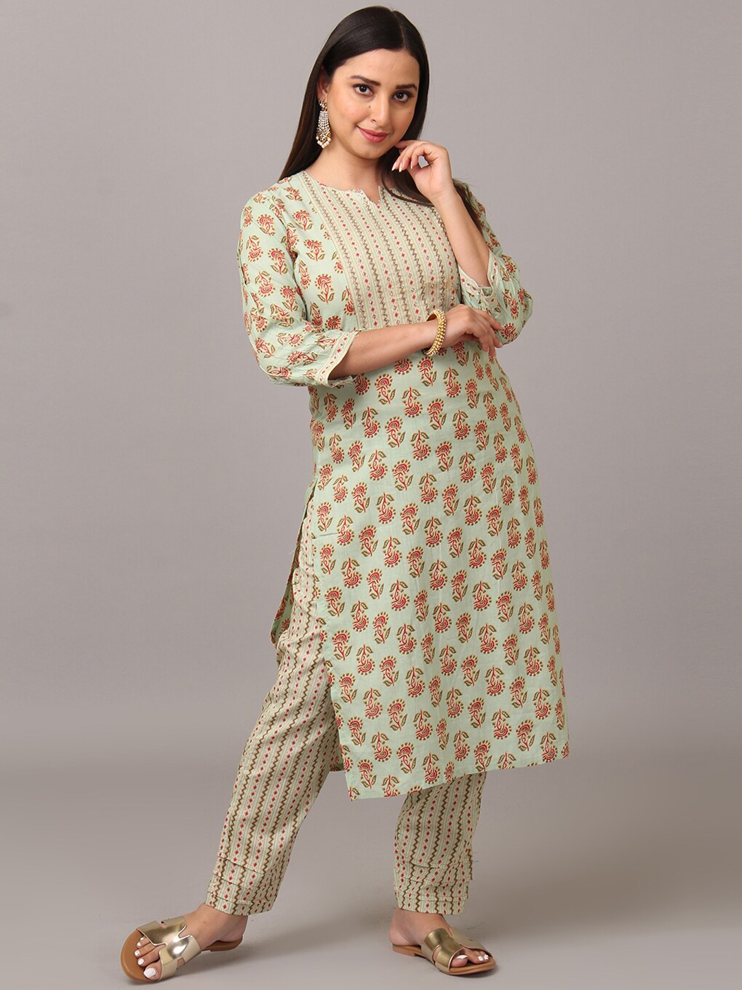 

NAYRA Floral Printed Pure Cotton Kurta With Trousers, Green