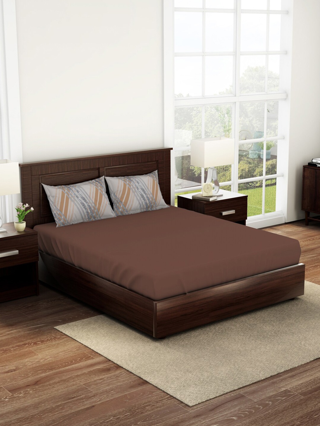 

SPACES Geostance Brown 144 TC Flat Cotton King Bedsheet With 2 Pillow Covers