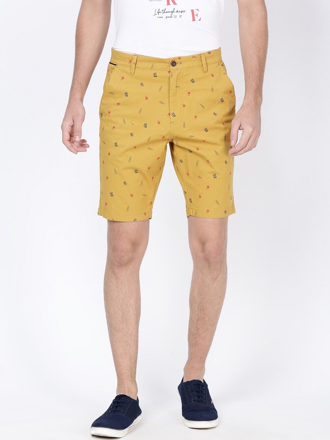 

t-base Men Conversational Printed Cotton Chino Shorts, Yellow