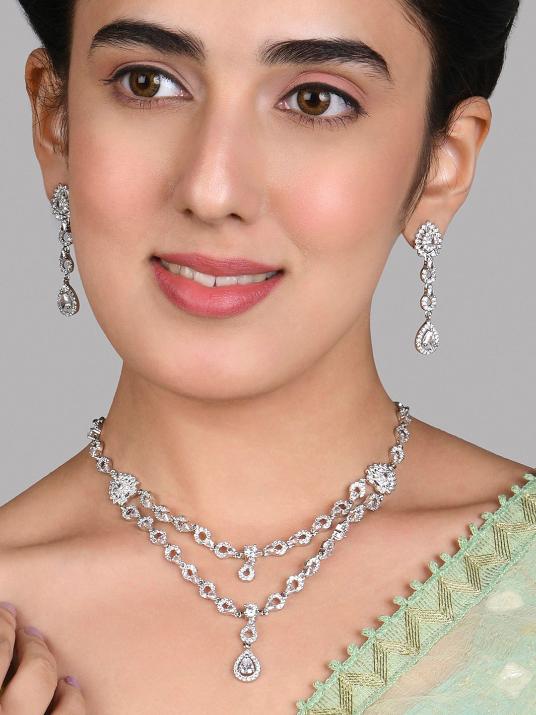 

Fida Silver-Plated Stone-Studded & Artificial Beaded Jewellery Set