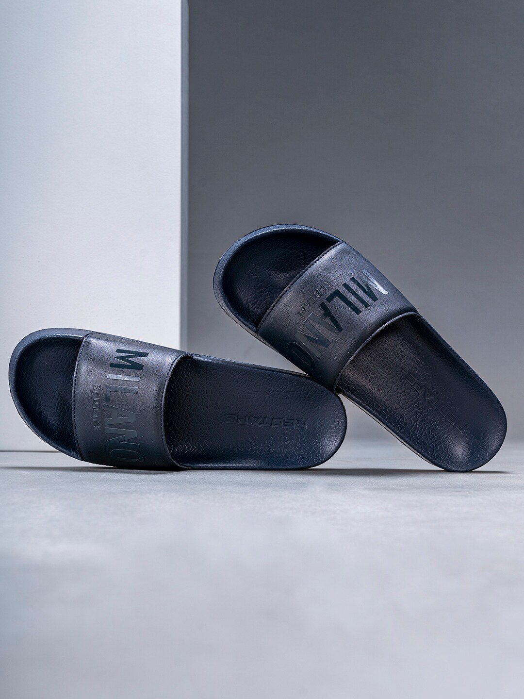 

Red Tape Men Printed Sliders, Navy blue