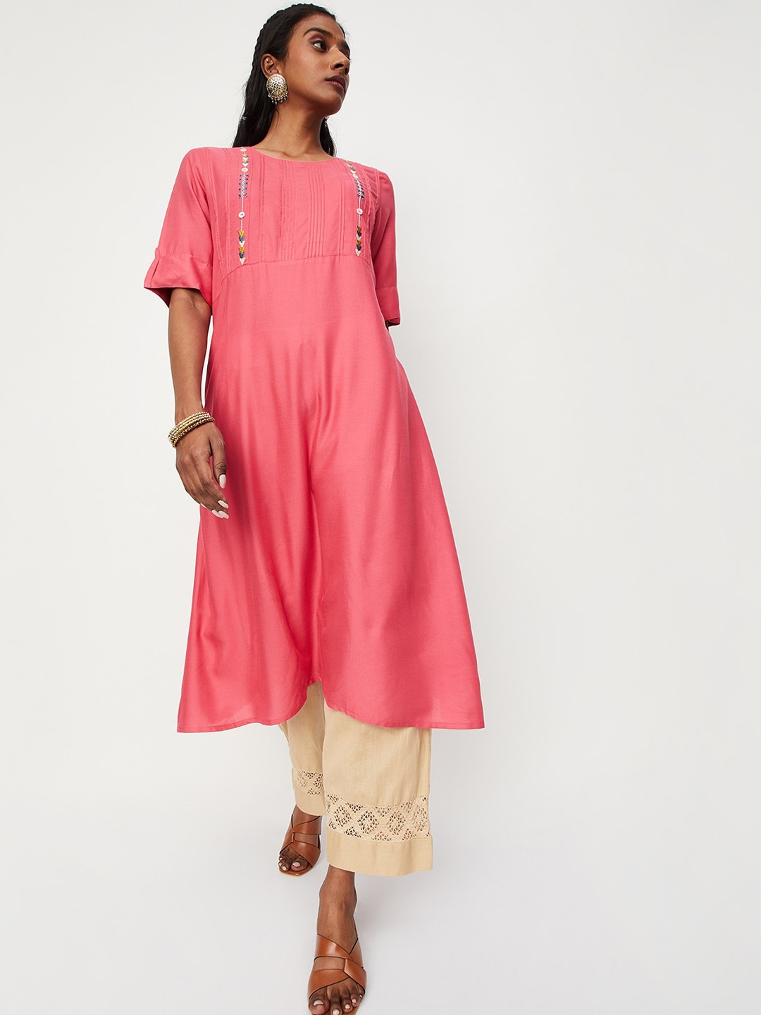 

max Round Neck Roll-Up Sleeves A-Line Kurta, Red