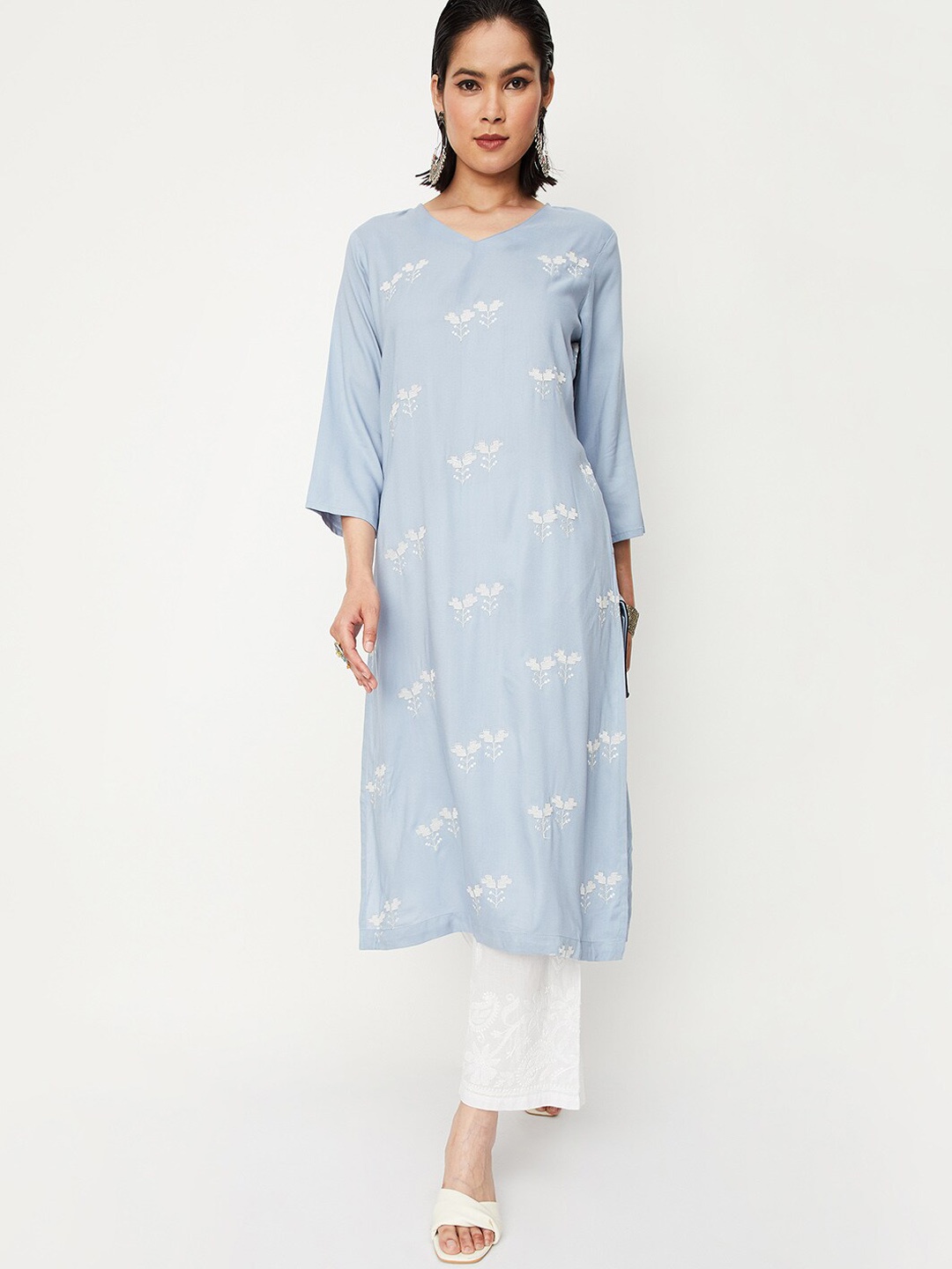 

max Floral Embroidered V-Neck Straight Kurta, Blue