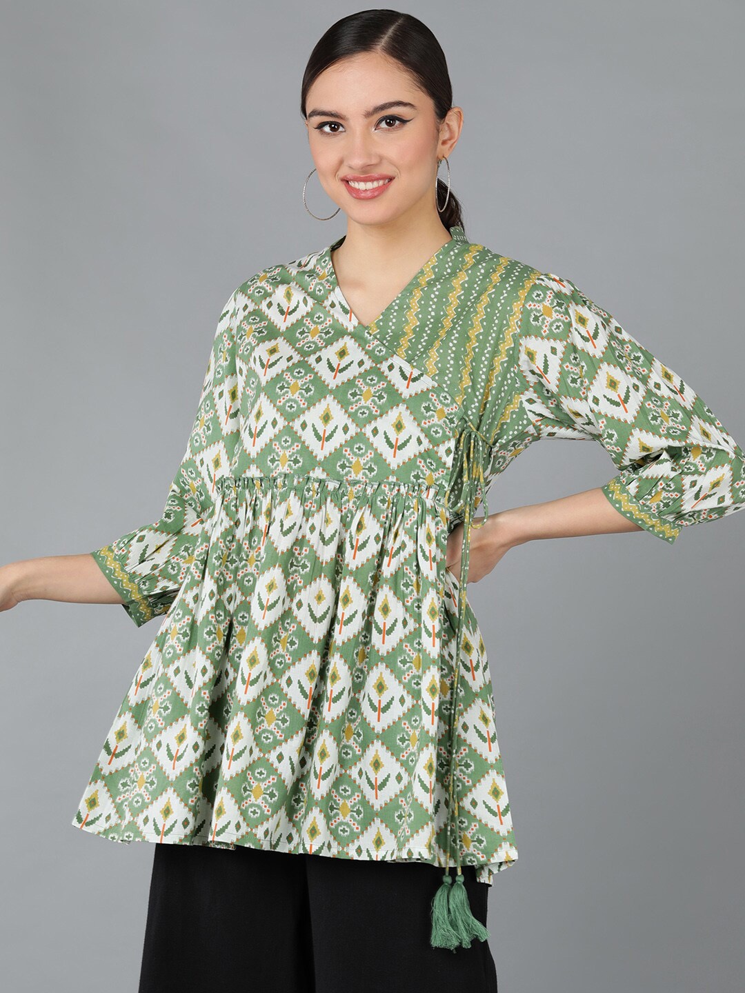 

Senyora Ethnic Motif Printed Angrakha Cotton Kurti, Green