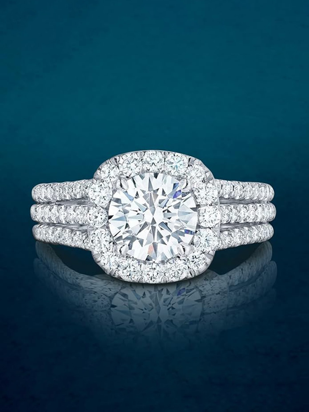 

Peora Silver-Plated AD-Studded Finger Ring, White